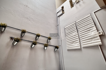 Charming Refurbished Heritage Shophouse on Ceylon Lane, George Town