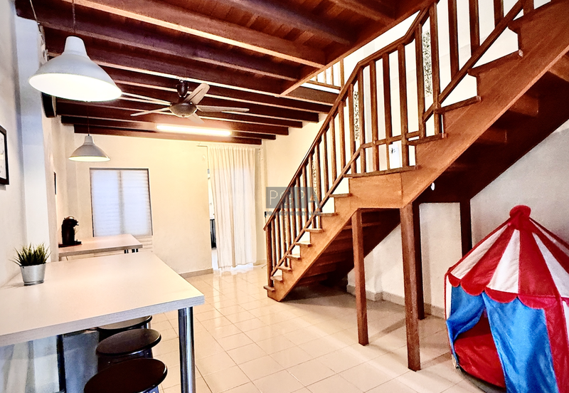 Charming Refurbished Heritage Shophouse on Ceylon Lane, George Town