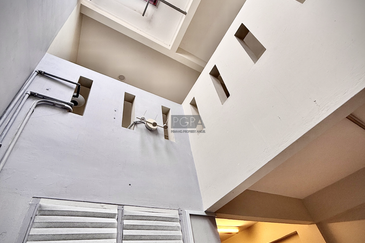 Charming Refurbished Heritage Shophouse on Ceylon Lane, George Town