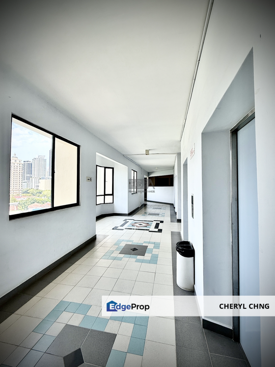 Sri Pangkor Condominium in George Town, Penang, Persiaran Gurney