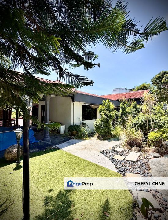 Three-Storey Bungalow in Tanjung Bungah Hillside Cul-De-Sac, Penang, Tanjung Bungah