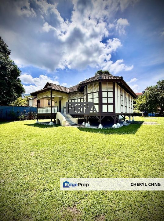Charming Corner Village House on Expansive Freehold Land | Air Itam, Penang, Ayer Itam