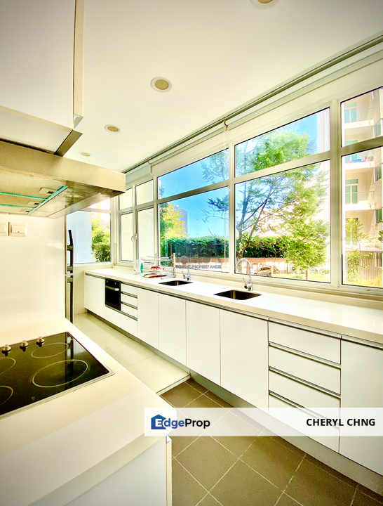 Ferringhi Residence 1 Condominium (Ground-level) in Batu Ferringhi., Penang, Batu Ferringhi