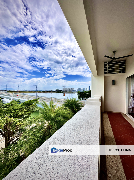 The Suites @ Waterside at the Straits Quay Marina., Penang, Tanjung Tokong