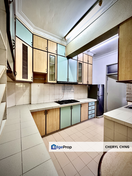 Bayshore Beachfront Apartment in Tanjung Bungah, Penang, Tanjung Bungah