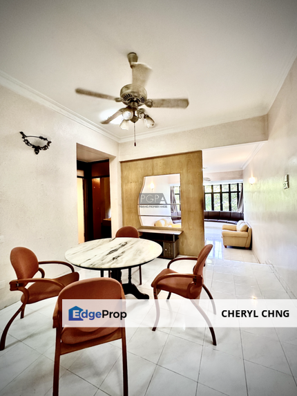 Bayshore Beachfront Apartment in Tanjung Bungah, Penang, Tanjung Bungah