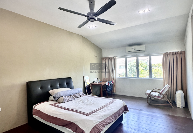 Double-Storey Semi-Detached House in Pulau Tikus