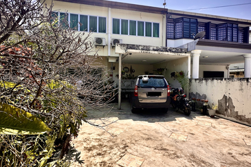 Double-Storey Semi-Detached House in Pulau Tikus