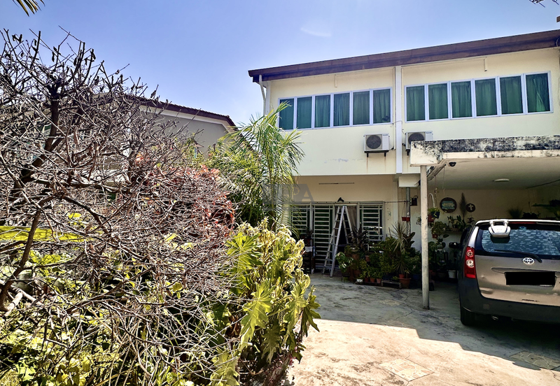 Double-Storey Semi-Detached House in Pulau Tikus