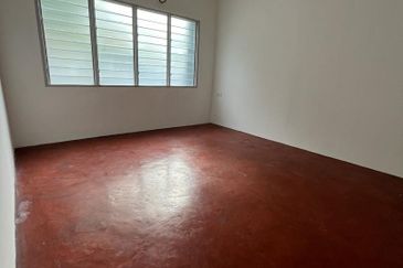 A Single-Storey Semi-D on Jalan Lembah Permai in Tanjung Bungah