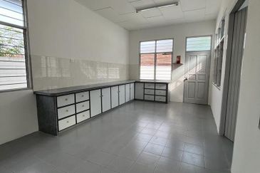 A Single-Storey Semi-D on Jalan Lembah Permai in Tanjung Bungah