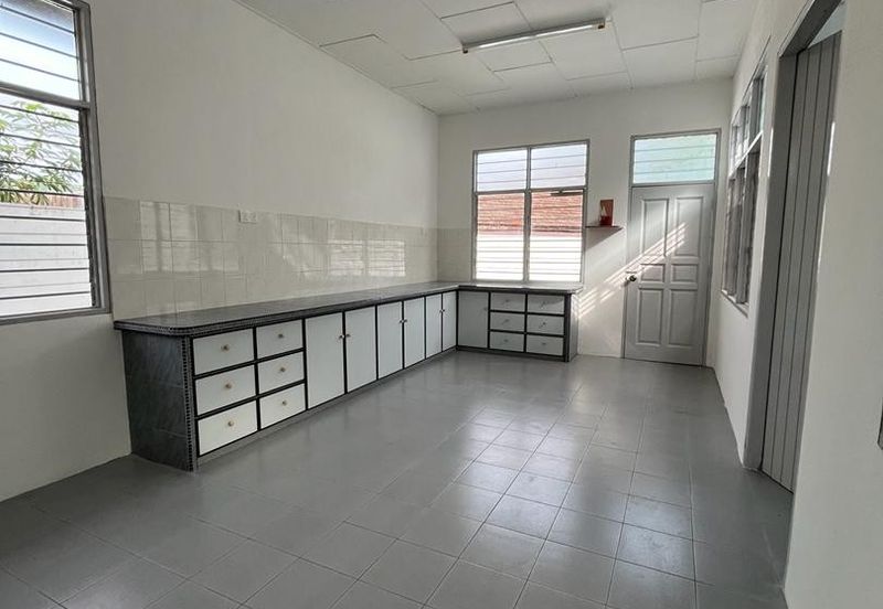 A Single-Storey Semi-D on Jalan Lembah Permai in Tanjung Bungah