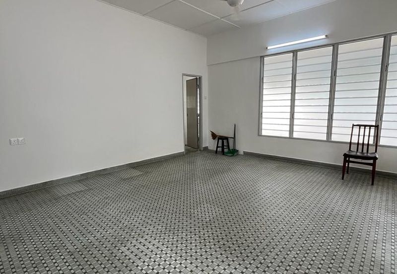 A Single-Storey Semi-D on Jalan Lembah Permai in Tanjung Bungah