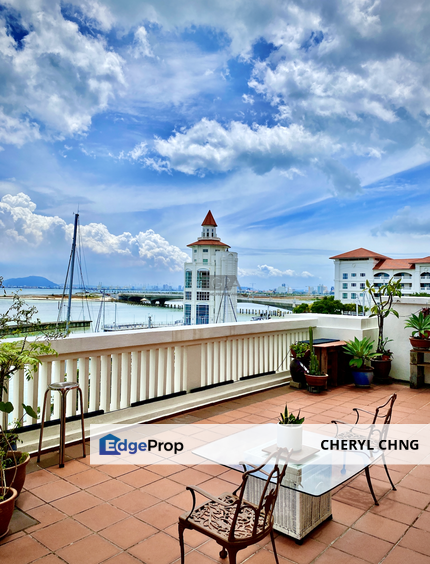 The Suites @ Waterside 2BR Suite with Large Balcony at the Straits Quay Marina., Penang, Tanjung Tokong