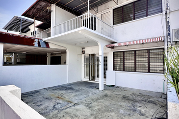Double-Storey Terraced House in Tanjung Bungah