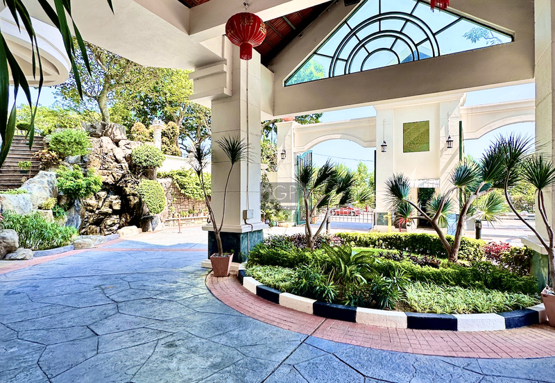 Silverton Condominium (Menara Perak)