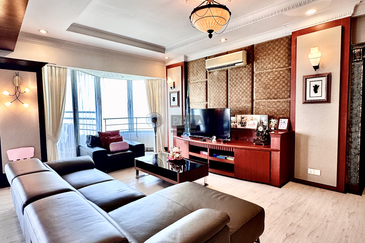 Silverton Condominium (Menara Perak)