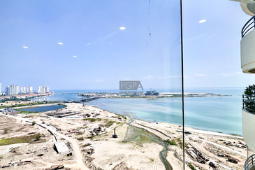 Silverton Condominium (Menara Perak)