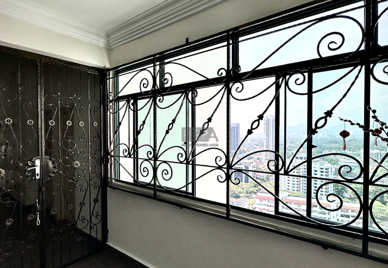 Silverton Condominium (Menara Perak)