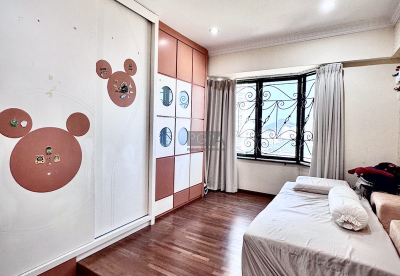 Silverton Condominium (Menara Perak)