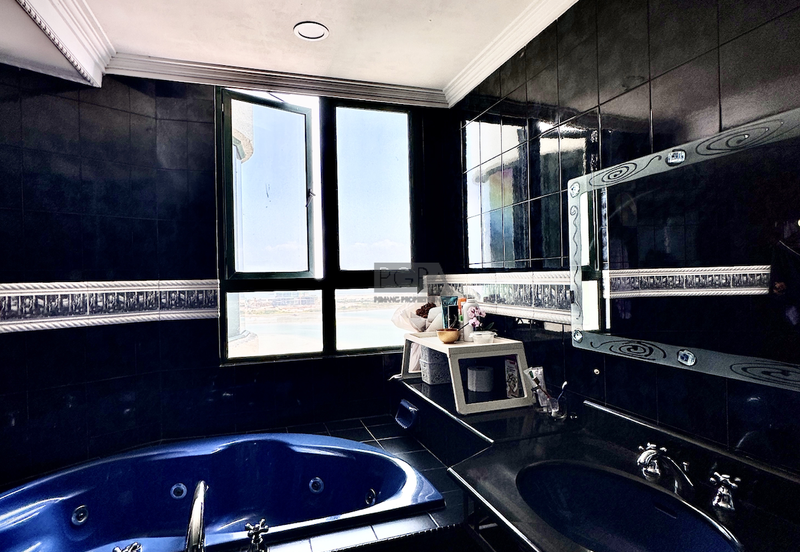 Silverton Condominium (Menara Perak)