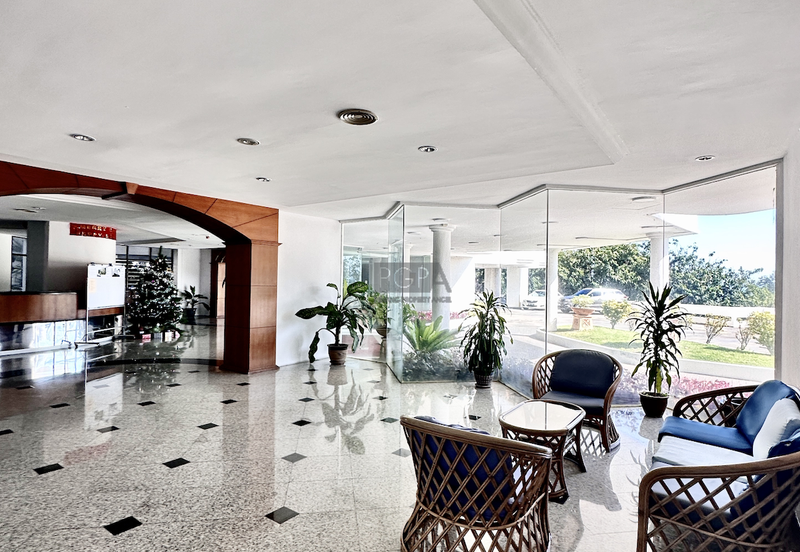 Marina Tower, Ratu Mutiara