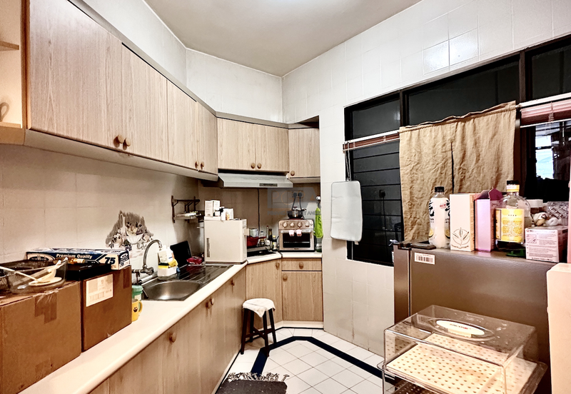 Marina Tower, Ratu Mutiara