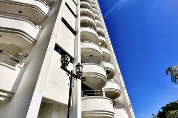 Marina Tower, Ratu Mutiara