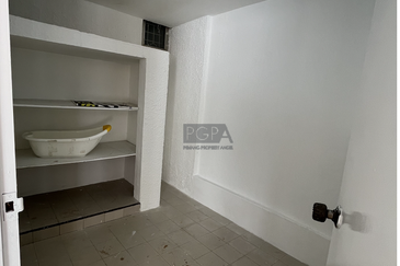 Three-Storey Terraced House on Cangkat Ria in Mount Pleasure