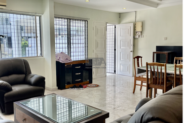 Three-Storey Terraced House on Cangkat Ria in Mount Pleasure