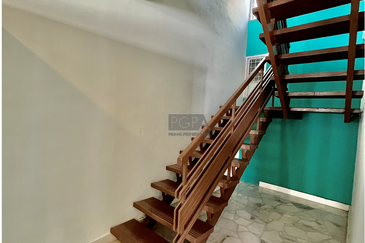 Three-Storey Terraced House on Cangkat Ria in Mount Pleasure