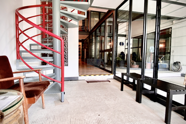 A Unique Boutique Townhouse / Commercial Shophouse in Batu Ferringhi.