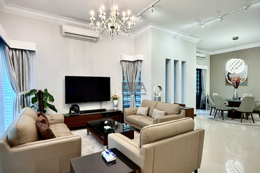 Bayu Ferringhi Semi-Detached Home in Batu Ferringhi