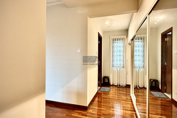 Bayu Ferringhi Semi-Detached Home in Batu Ferringhi