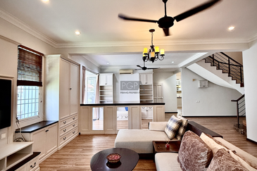 Three-Storey Semi-Detached House in Tanjung Bungah