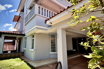 Three-Storey Semi-Detached House in Tanjung Bungah