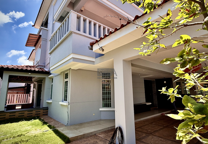 Three-Storey Semi-Detached House in Tanjung Bungah