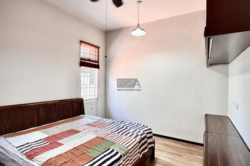 Three-Storey Semi-Detached House in Tanjung Bungah