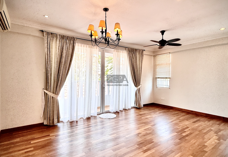 Three-Storey Semi-Detached House in Tanjung Bungah