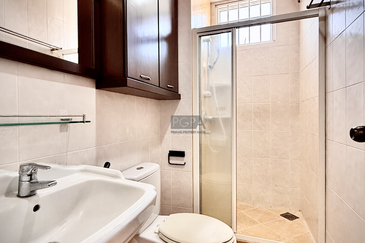 Three-Storey Semi-Detached House in Tanjung Bungah