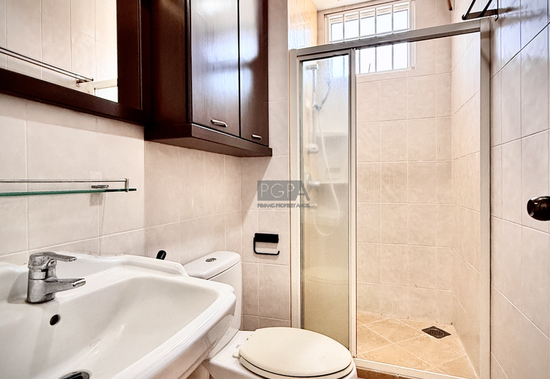 Three-Storey Semi-Detached House in Tanjung Bungah