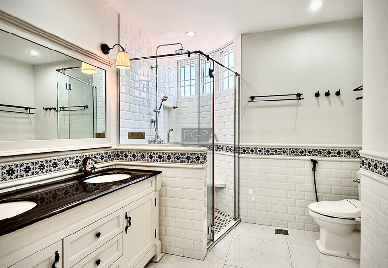 Three-Storey Semi-Detached House in Tanjung Bungah