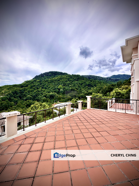 Moonlight Bay Villa (Full Sea Views, Private Lift, Level 3) in Batu Ferringhi., Penang, Batu Ferringhi