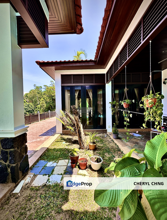 Seaview Pool House on Pearl Hill in Tanjung Bungah, Penang, Tanjung Bungah