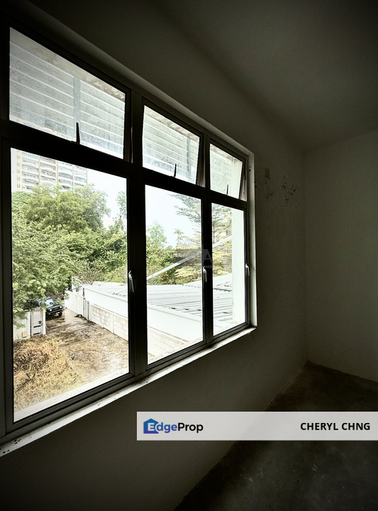 3-Storey Terraced House at Shamrock Beach Villas in Batu Ferringhi, Penang, Batu Ferringhi