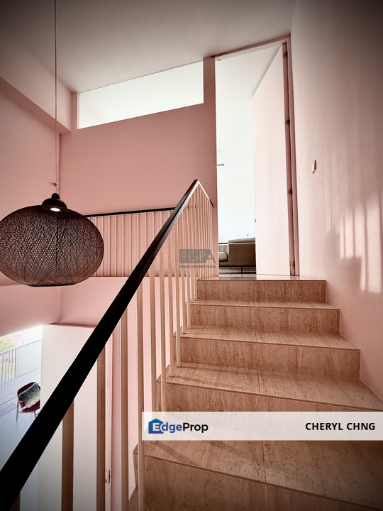 Luxurious 3-Bedroom Duplex Seaview Condo at By the Sea in Batu Ferringhi – A Personal Holiday Home of an International Award-Winning Designer, Penang, Batu Ferringhi