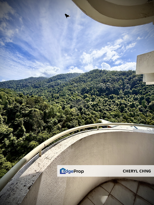 Corner Hillview Condominium at Eden Seaview in Batu Ferringhi., Penang, Batu Ferringhi