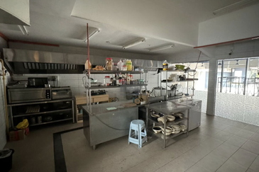 Single-Storey Bungalow on Jalan Bagan Jermal in Pulau Tikus