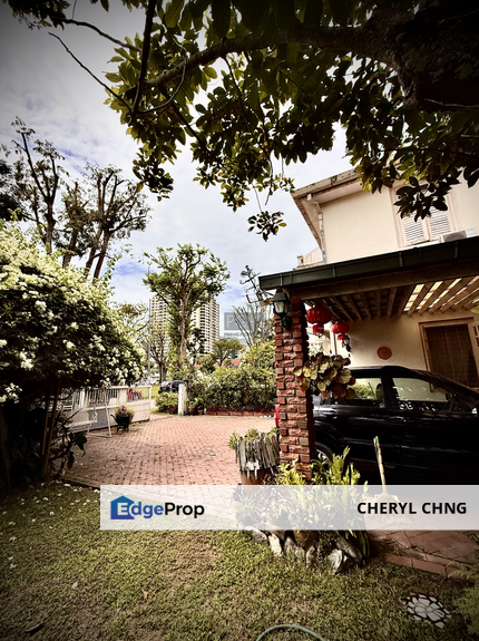 Charming Corner Terraced House with Park View in Pulau Tikus., Penang, Pulau Tikus