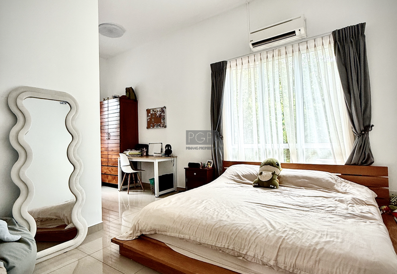 Charming Seaview Bungalow in Hilltop Villas, Batu Ferringhi.